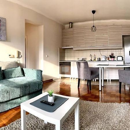 Sunkissed Apartment Belgrade Luaran gambar