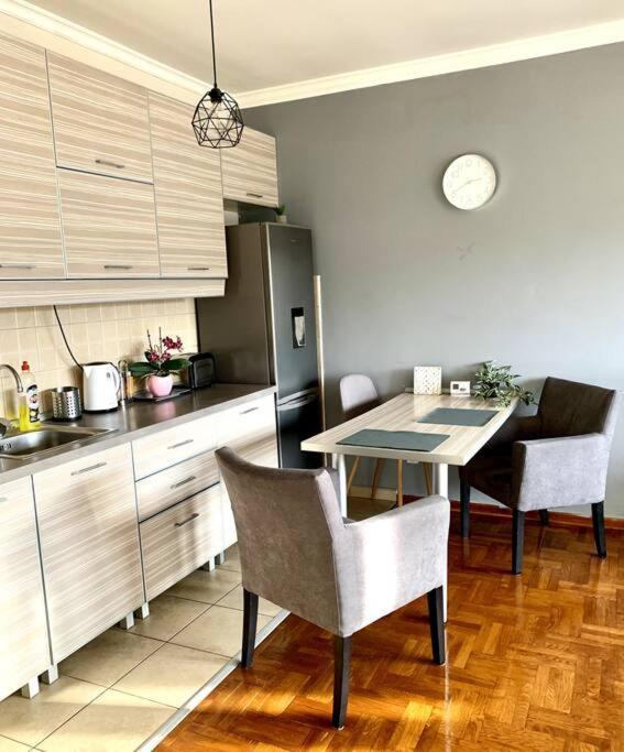 Sunkissed Apartment Belgrade Luaran gambar